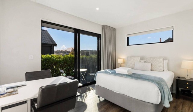 The Cosy Nook | Wanaka Studio & private entrance in Wānaka