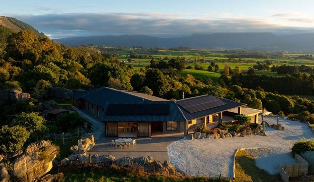 The Distiller's Retreat in Takaka