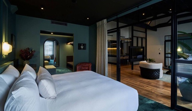 The Grand Heritage Suite · 4 Bed · Entire Floor in Auckland City