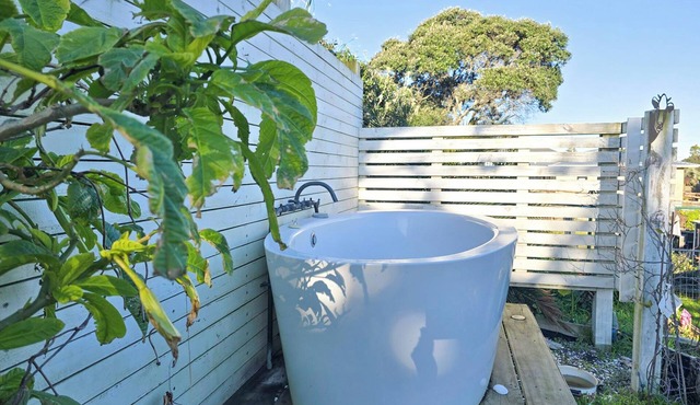 The Happy Anchor Holiday Home in Pukehina