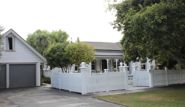 The Loft Guesthouse - Private Harbourside Oasis in Whangarei
