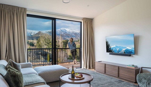 The Lookout, BBQ, Free Parking, AC, Heating in Lake Hayes Estate
