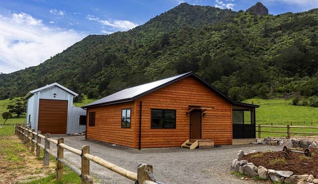 The Miners Retreat, Waiorongomai in Te Aroha West