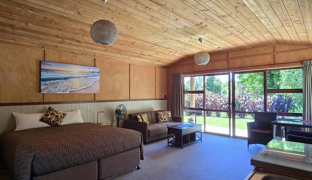 The Rocks Chalets in Takaka
