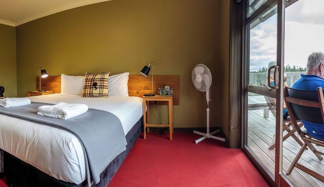 Timber Trail Lodge & Transport