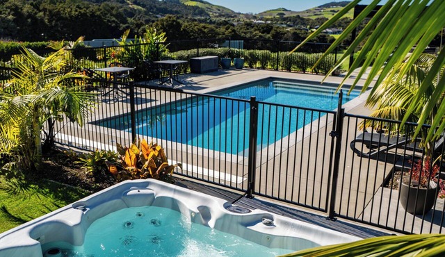 Tropical Hideaway - Mangawhai Retreat in Mangawhai