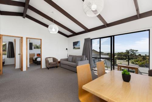 Two Bedroom Apartment Sea View in Kaiteriteri