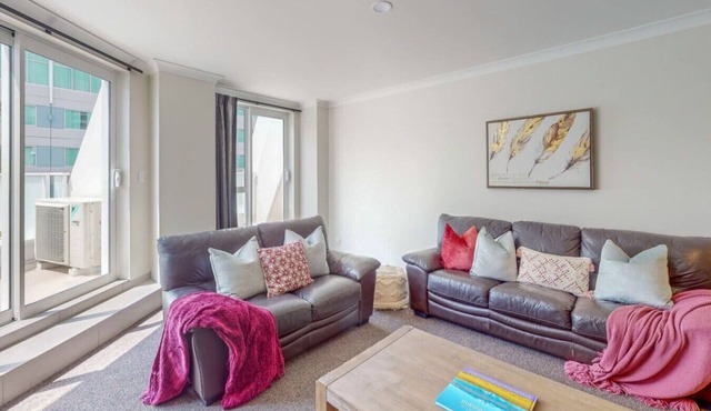 Upmarket- Heart of Hamilton Apt