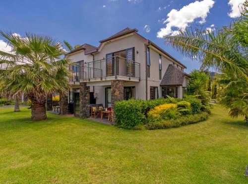 Villa 51 - Pauanui Lakes Resort Retreat in Pauanui