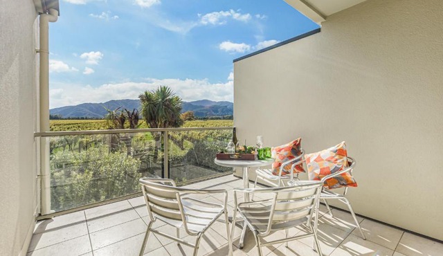 Vineyard View - Blenheim Holiday Home in Renwick