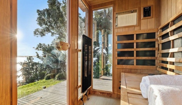Waiheke Island Coastal Retreat