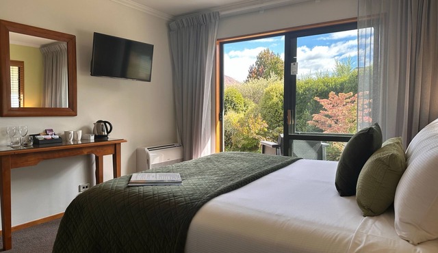 Wanaka Springs Lodge in Wanaka