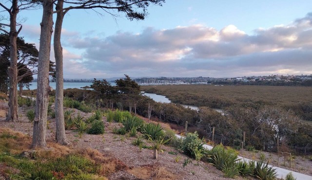 Waterfront Gem, home away from home in Tāmaki Makaurau
