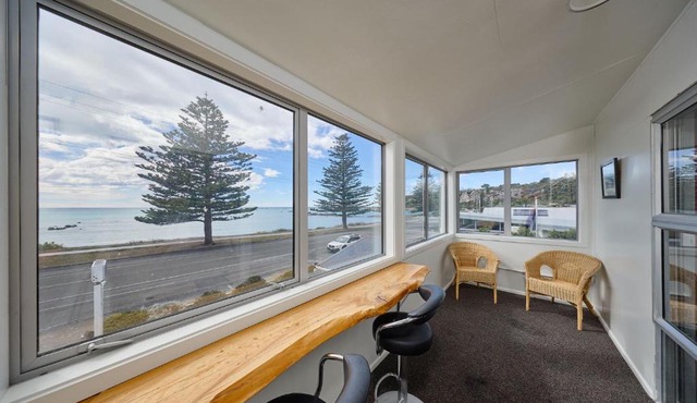 Waterfront, Handy Location, Affordable, Unit 1 - KK41641 in Kaikoura