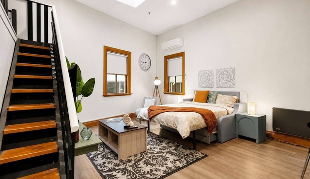 Wellington City Loft | Parking + Kitchen in Wellington