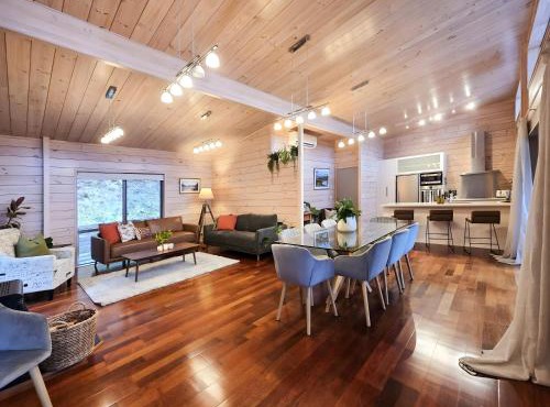 Whare Puwaha - River Mouth House in Queenstown