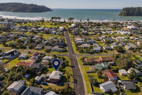 Williamson Getaway - Top Whangamata Location in Whangamata