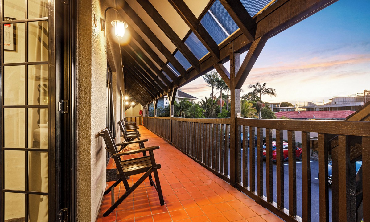 Greenlane - Ellerslie Hotel | Knights Inn