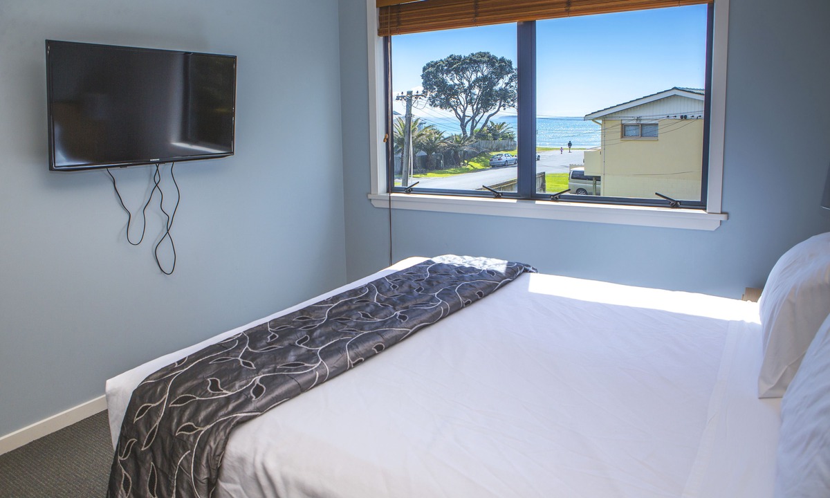 Orewa Hotel | Waves Motel