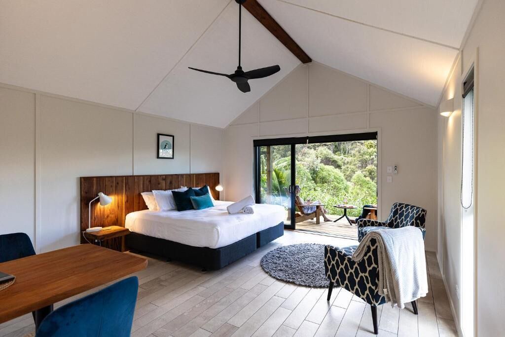 Mangawhai Hotel | The Hideout