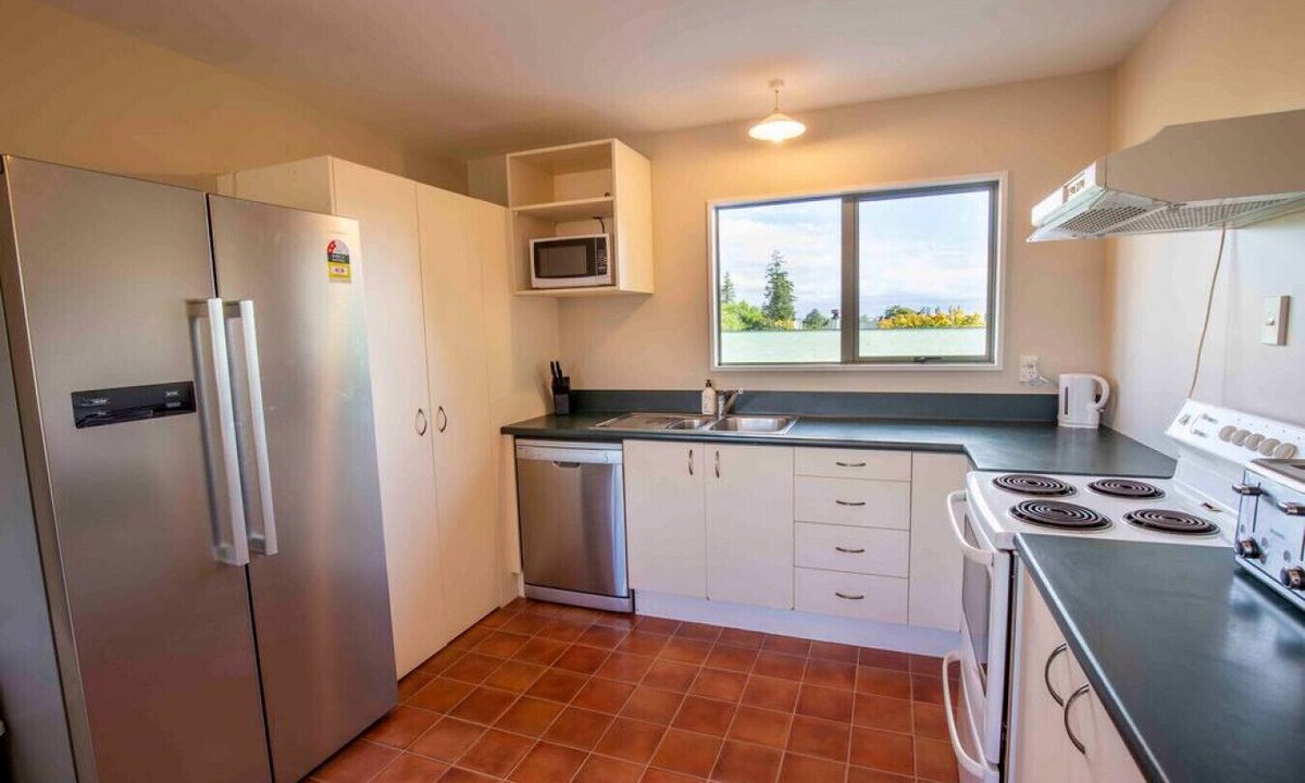 Methven House | Main St of Methven | Free Wi-Fi | Smart TV