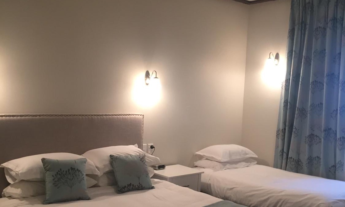 Warkworth Cabin | Bridgehouse Lodge