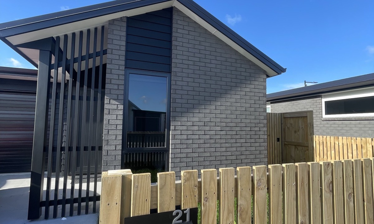 Tauranga House | Welcome to Oioi Holiday Home