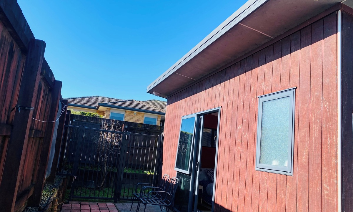 Te Puke Cabin | Safe and Secure - Central Te Puke