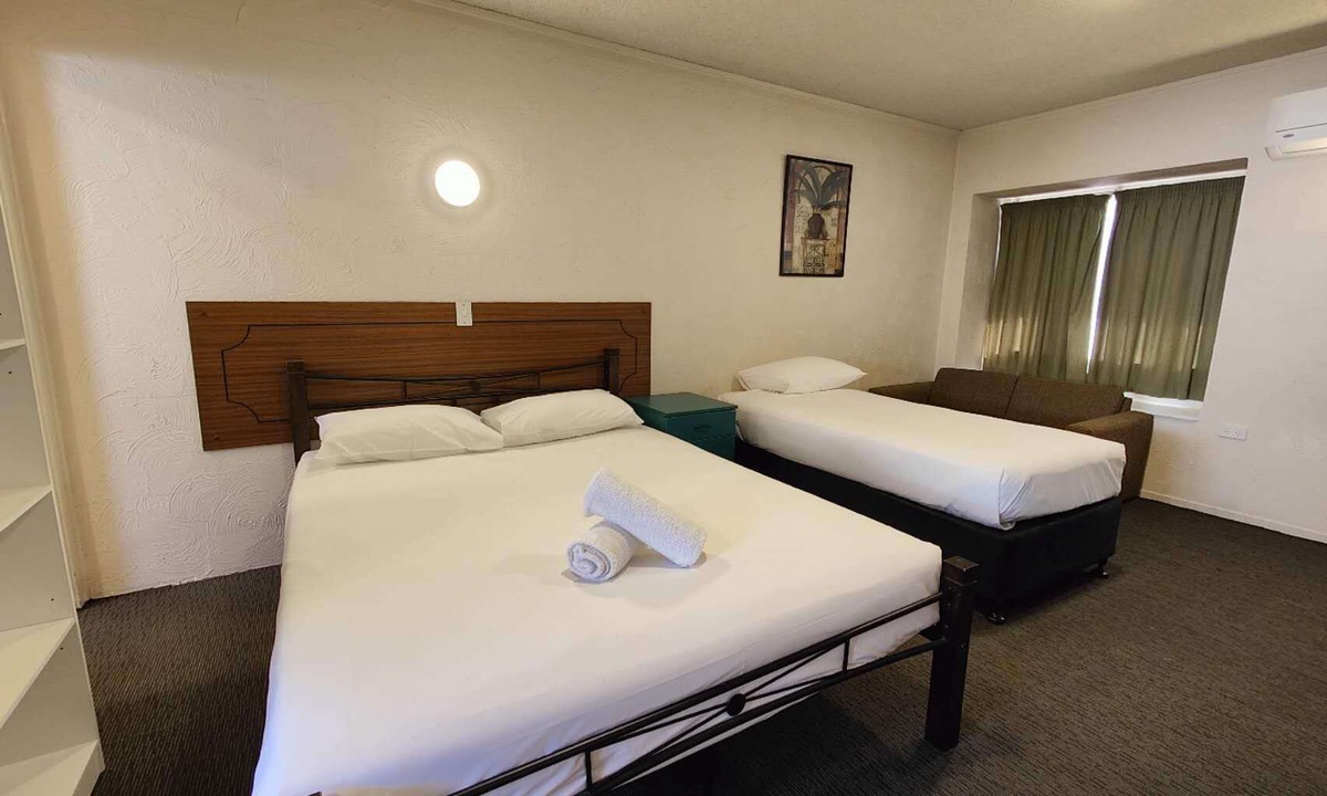 Hamilton North Hotel | Kings Court Motor Lodge