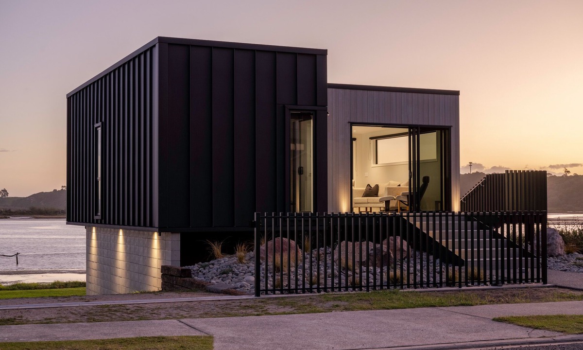 Pukehina House | 690A Pukehina - Whare Iti