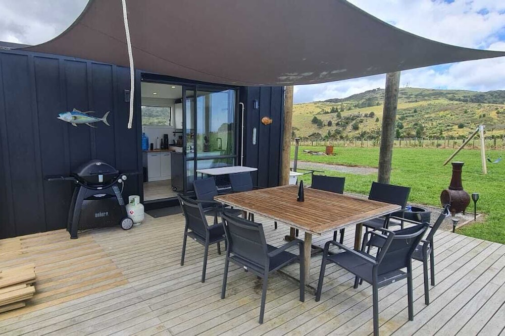 Helena Bay House | Beautiful views in a quiet country side, 5 mins to the beach.