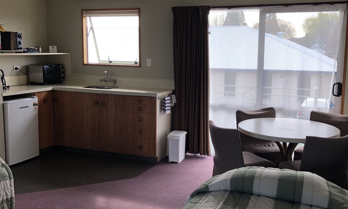 Rangiora Hotel | Lilybrook Rangiora Motel