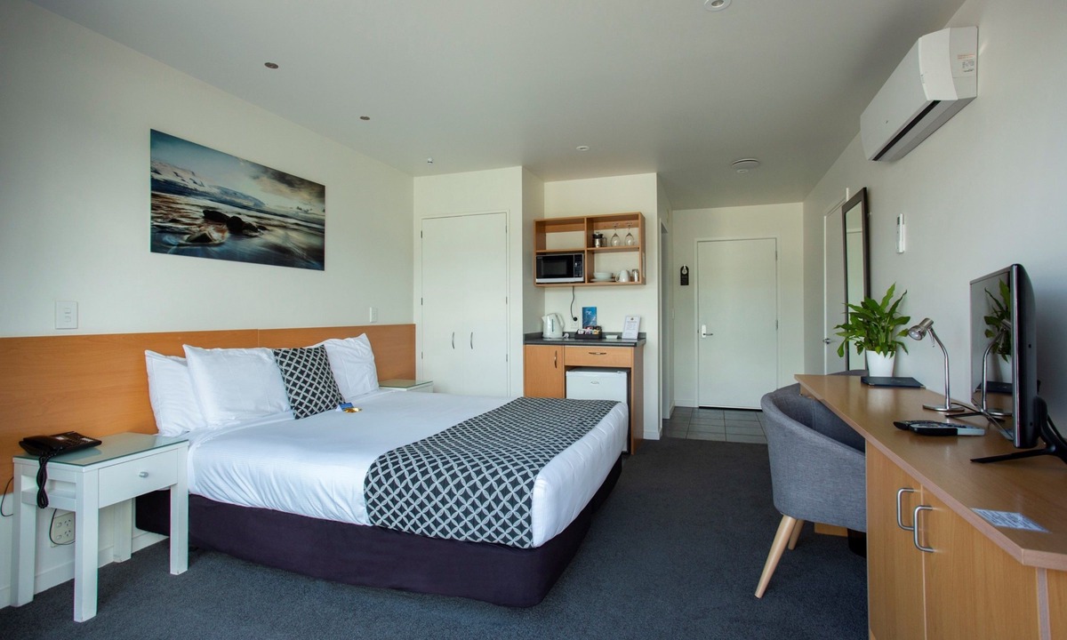 Nelson Hotel | Harbourside Lodge