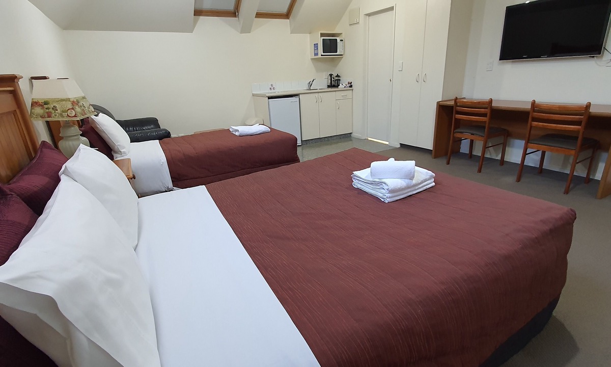 Sherborne Street Hotel | Rosewood Court Motel