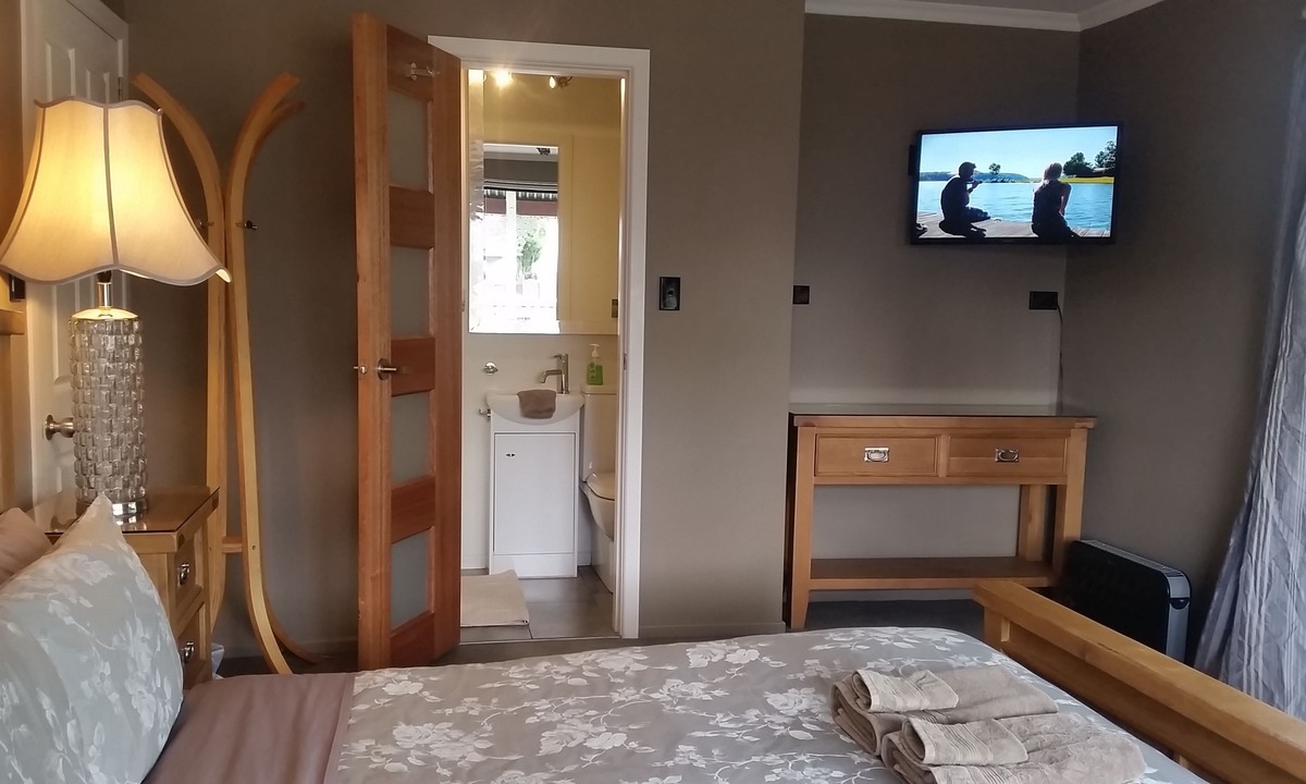 Sydenham Bed & Breakfast | Designer Cottage B&B