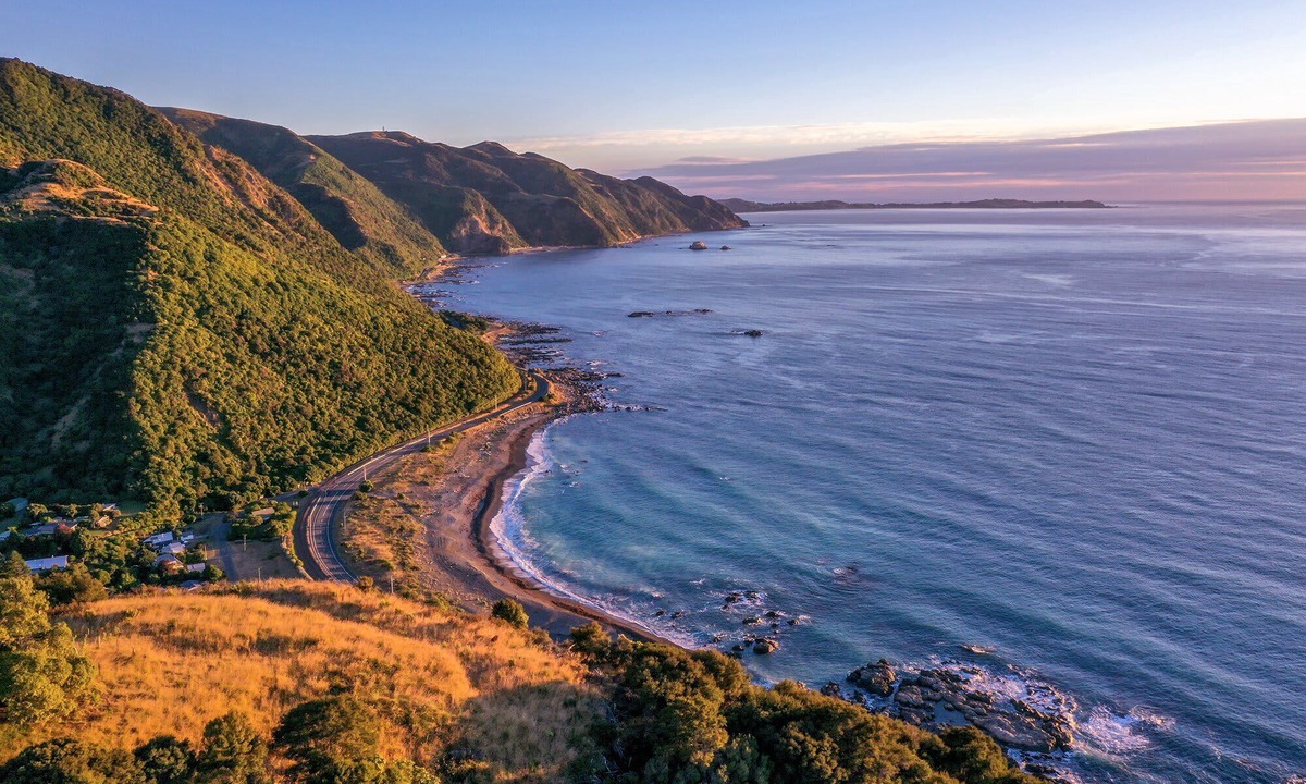 Kaikoura District House | Goose Bay Rustic Retreat