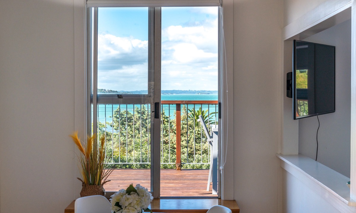 Surfdale Cottage | Moana Cottage