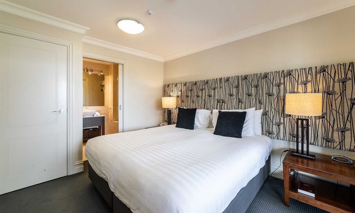 Queenstown Apartment | The Beacon - 2 Bedroom Luxe Apartment
