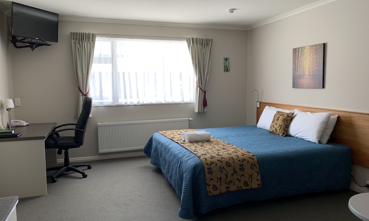 Fox Glacier Hotel | High Peaks Hotel