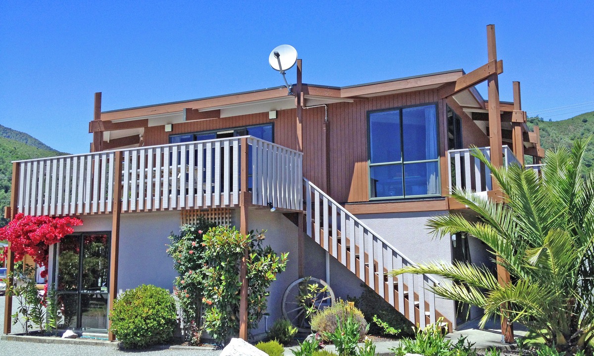 Picton RV Rental | Picton Campervan Park