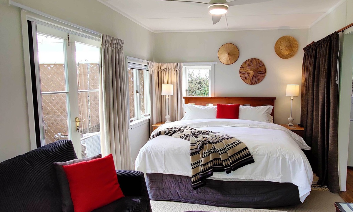 Kerikeri Cabin | Moon Gate Villa