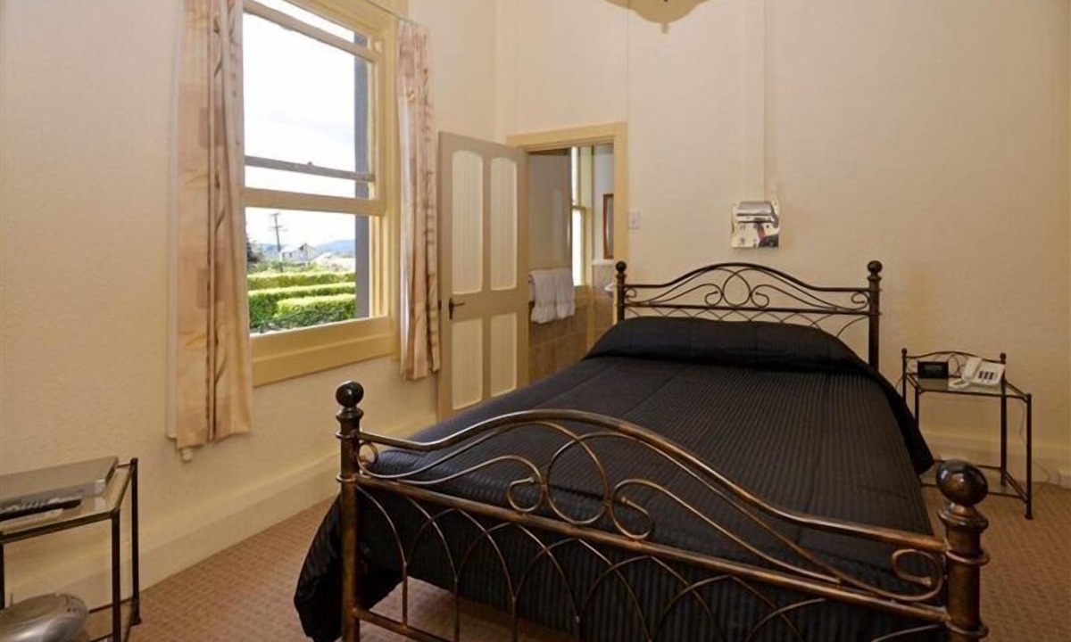 Huntly House | Manor Views