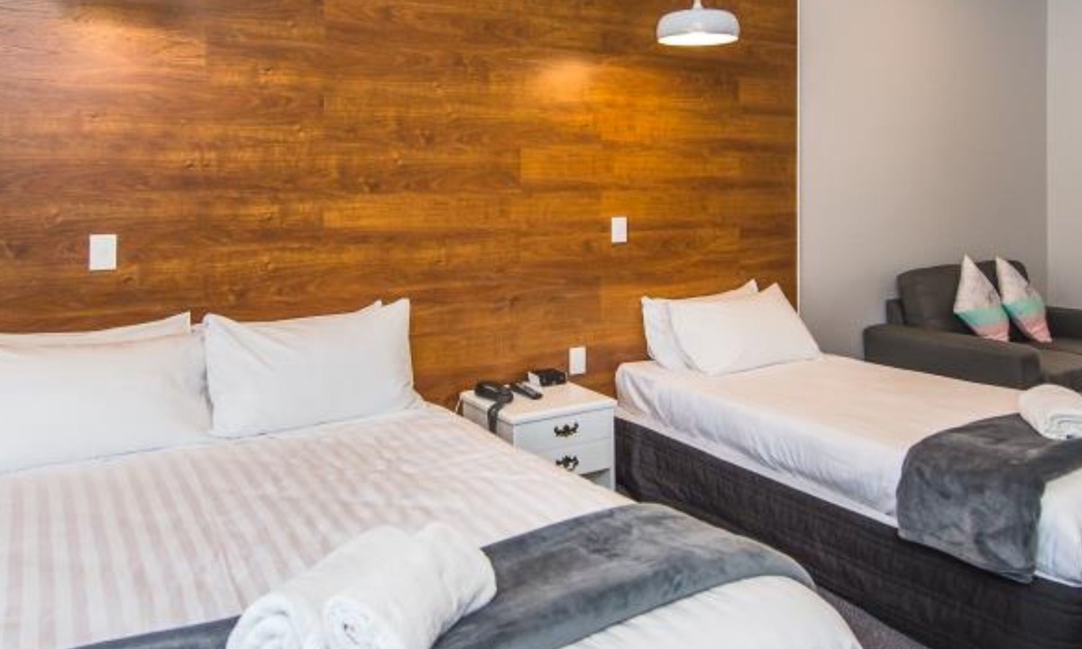 Whanganui Hotel | Burwood Manor Motel
