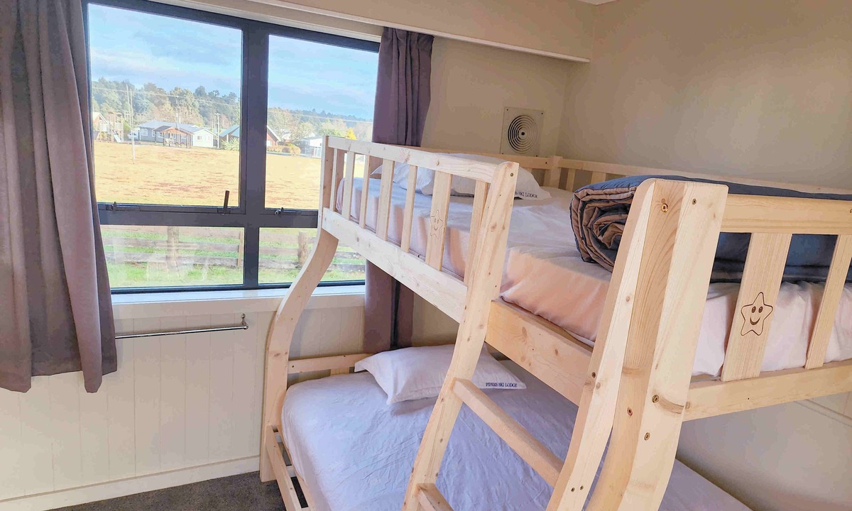 National Park Village Cabin | Pipers Lodge