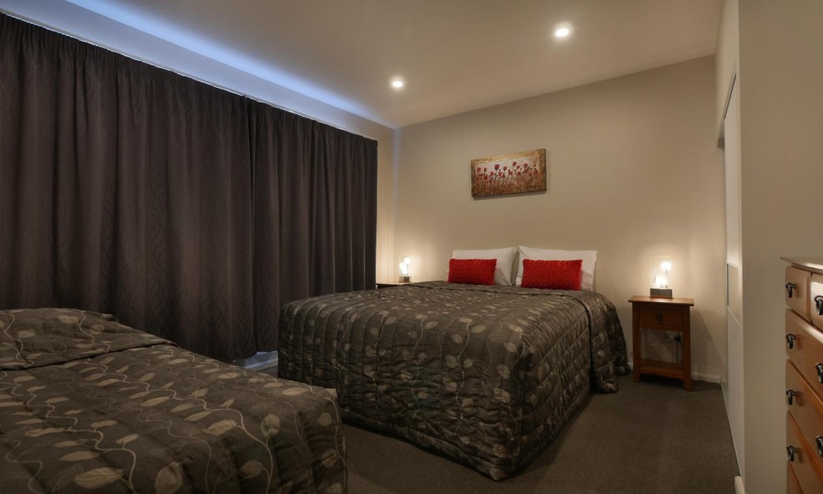 Linwood Hotel | Cashel Court Motel