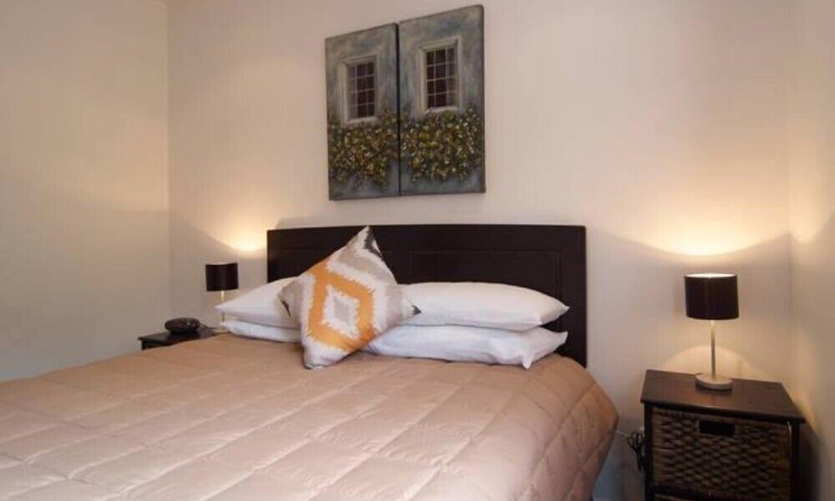 West Melton Cottage | Christchurch City & Country Cottages - Nut Point Cottage