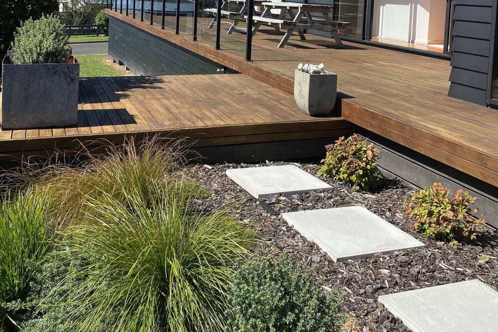 Wainui House | Wainui beach holiday Bach