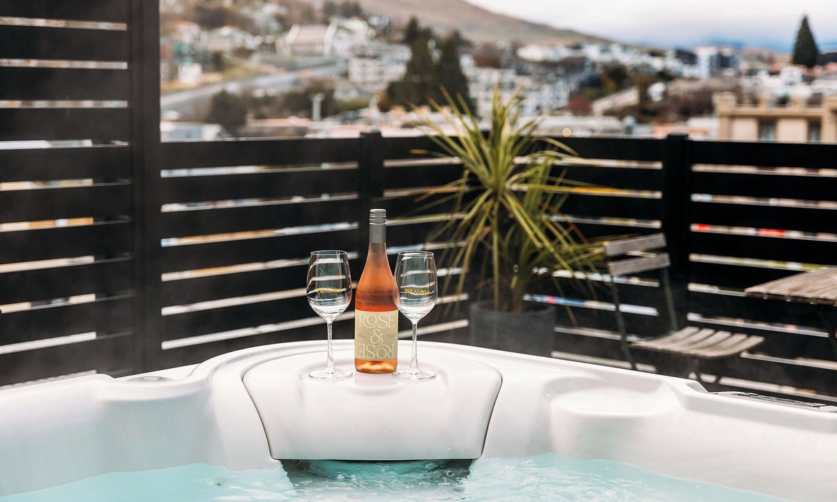 Queenstown Cabin | The Dairy Hotel Queenstown, A Naumi Chapter