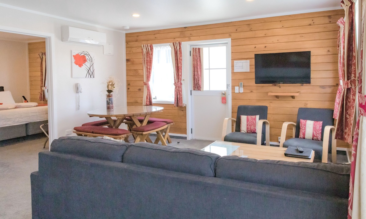 Gisborne Hotel | Tudor Park Motel