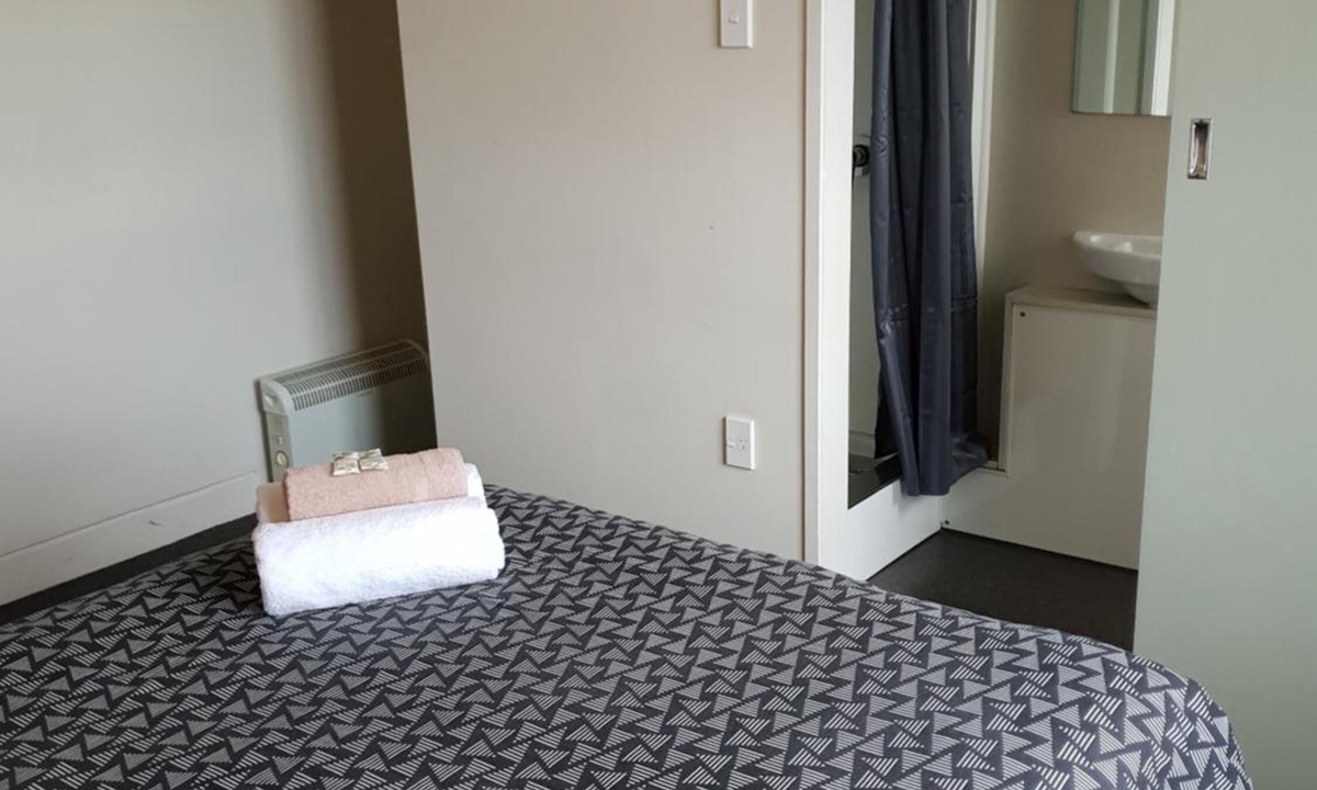 Matamata Hotel | Horse and Jockey Inn